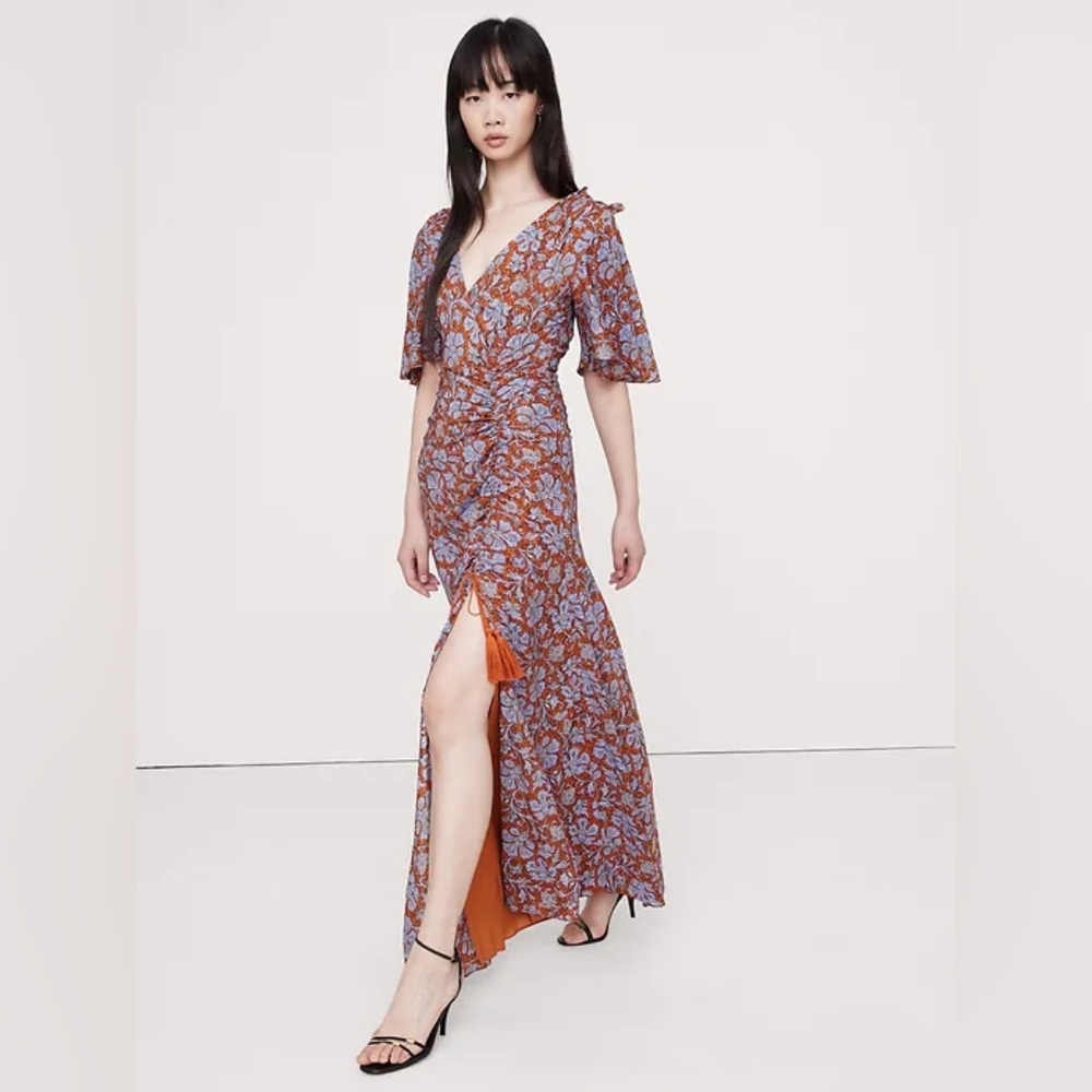 NWT BR Lilac Floral Paisley Stretch-Crepe Flutter-Sleeve Maxi Dress Size 6